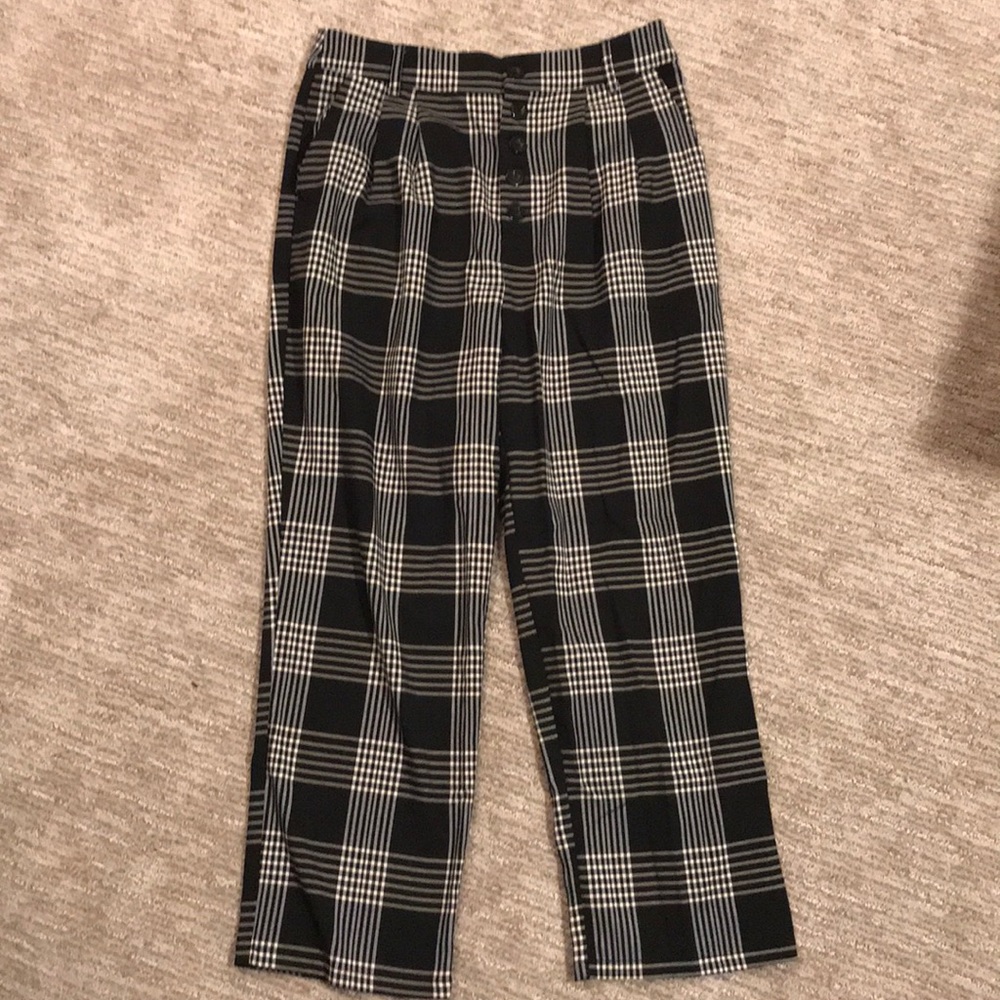 Forever 21 High-Rise Plaid Cropped Pants
